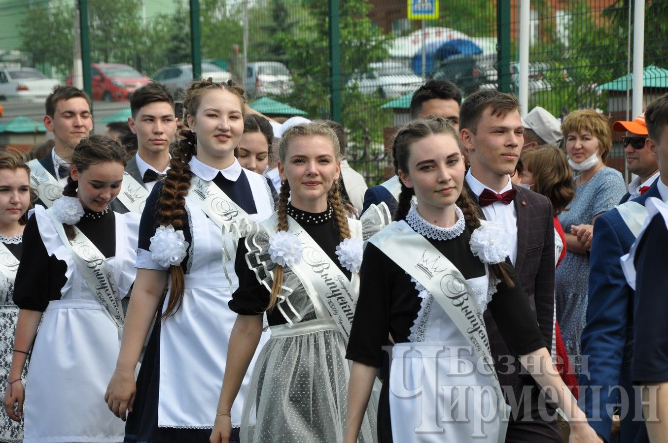 В Черемшанском лицее прозвенел "Последний звонок" ( ФОТОРЕПОРТАЖ)