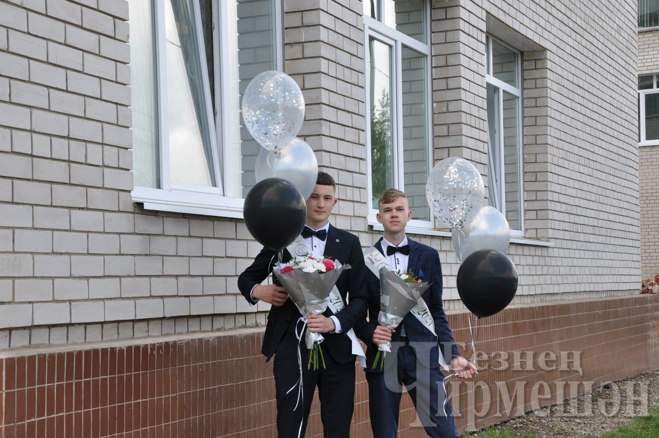 В Черемшанском лицее прозвенел "Последний звонок" ( ФОТОРЕПОРТАЖ)