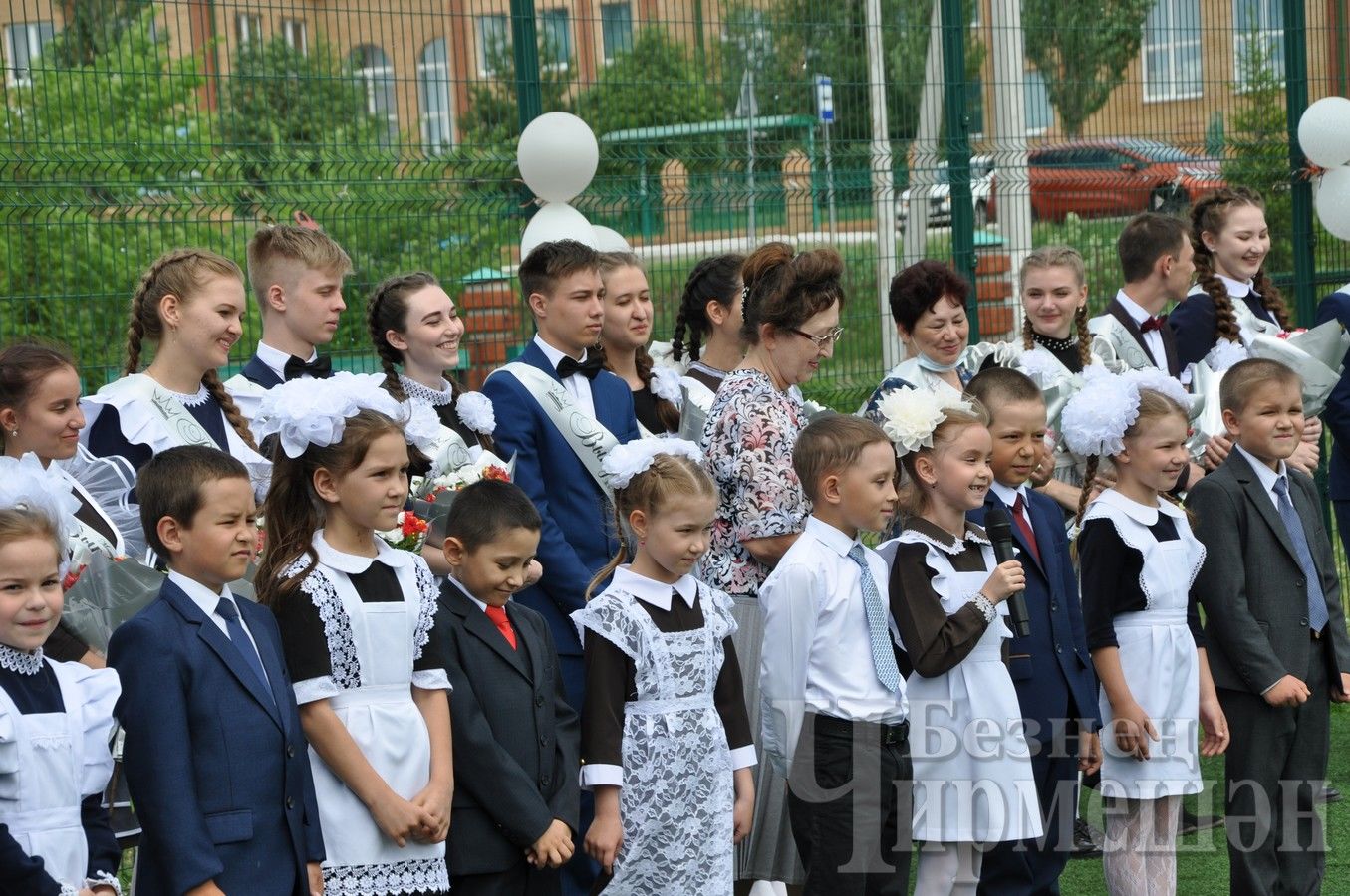 В Черемшанском лицее прозвенел "Последний звонок" ( ФОТОРЕПОРТАЖ)