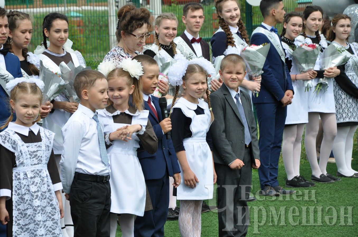 В Черемшанском лицее прозвенел "Последний звонок" ( ФОТОРЕПОРТАЖ)