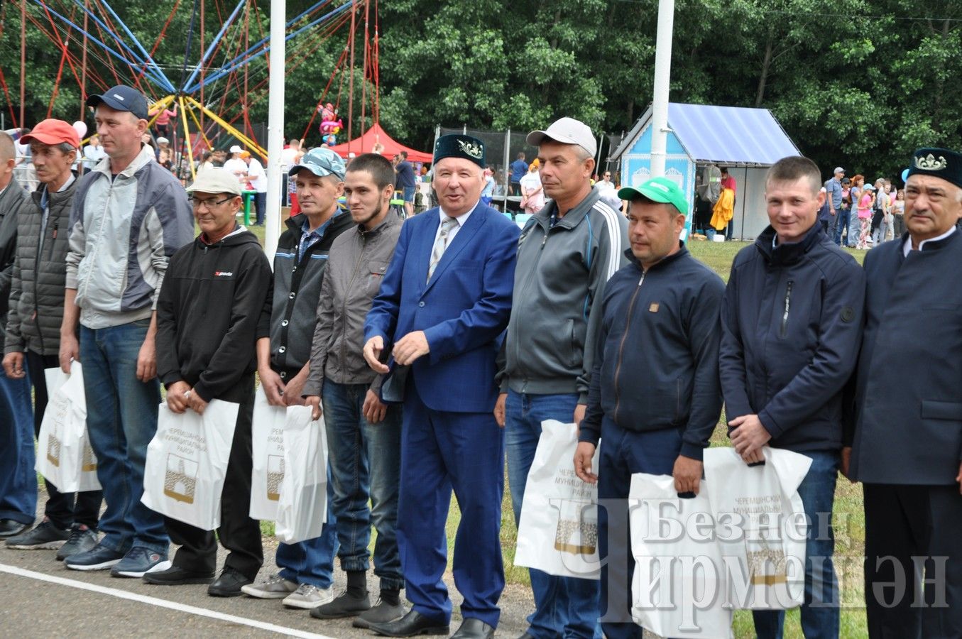 Многие передовики и мастера своего дела поощрены на Черемшанском Сабантуе (ФОТОРЕПОРТАЖ)
