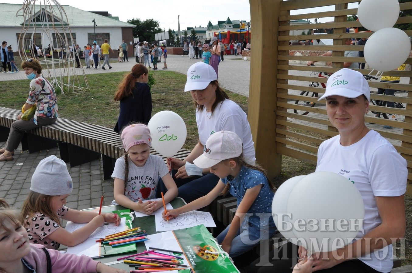 Чирмешәндә балаларны яклау көне уңаеннан бәйрәм үтте (ФОТОРЕПОРТАЖ)