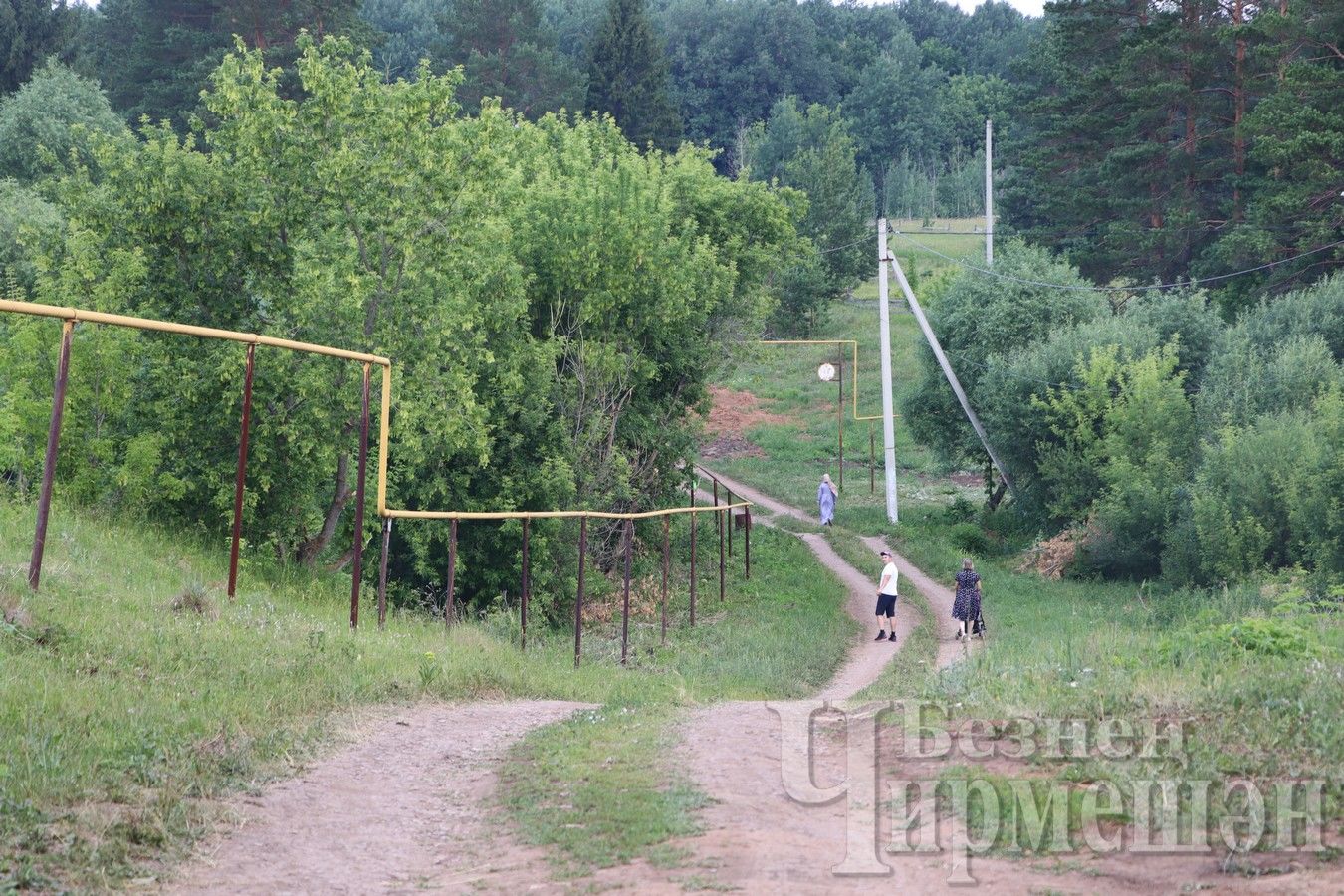 Жители поселка Кзыл Чишма спустя два года встретились снова (ФОТОРЕПОРТАЖ)