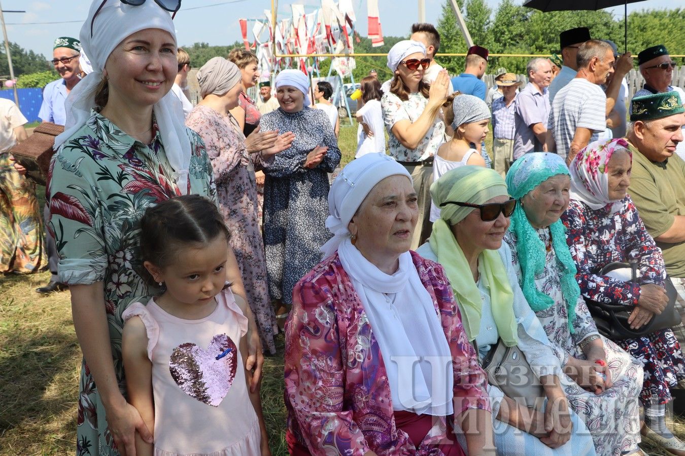 Жители поселка Кзыл Чишма спустя два года встретились снова (ФОТОРЕПОРТАЖ)