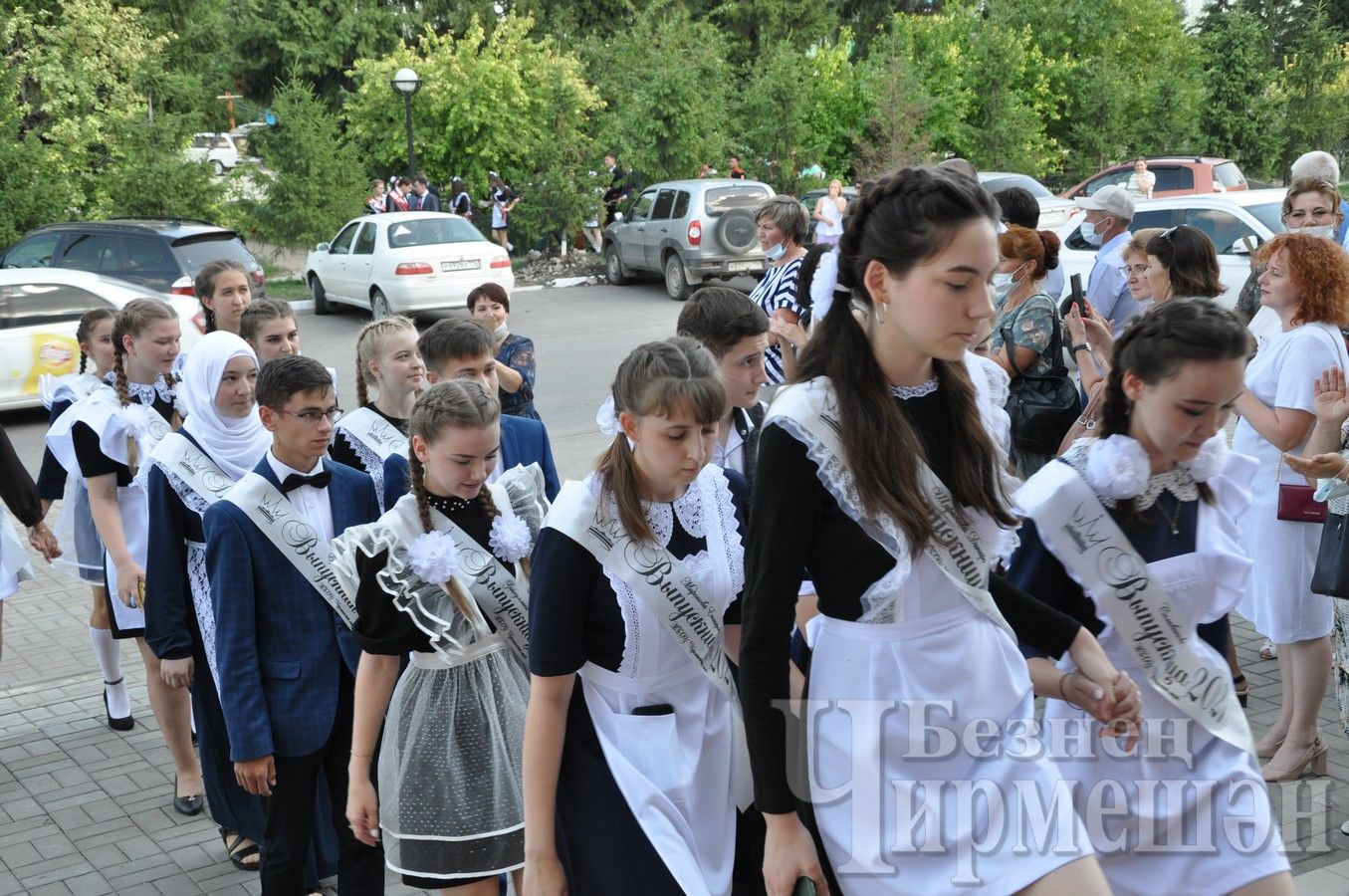 В Черемшане состоялся районный выпускной бал (ФОТОРЕПОРТАЖ)