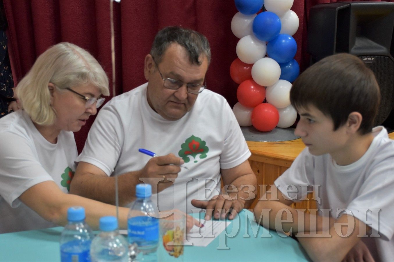 В Беркет Ключе прошла интеллектуальная игра "Борьба умов" (ФОТОРЕПОРТАЖ)