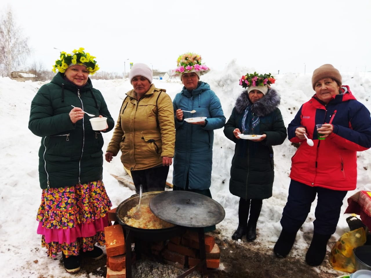 Югары Кәминкәдә Нәүрүз кунаклары үзбәк пылавы белән сыйланды (ФОТОРЕПОРТАЖ)