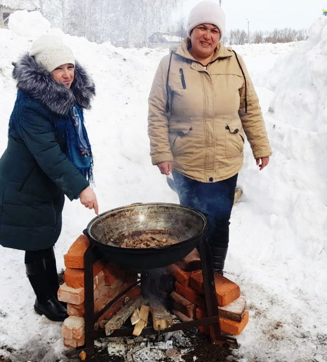 Югары Кәминкәдә Нәүрүз кунаклары үзбәк пылавы белән сыйланды (ФОТОРЕПОРТАЖ)