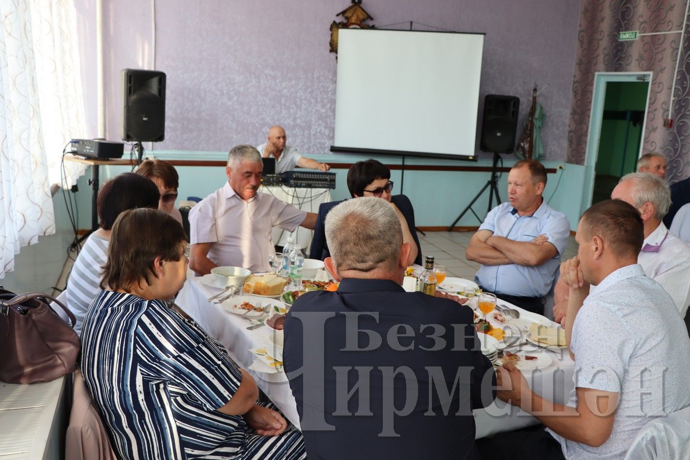 В Черемшане ветеранов органов внутренних дел угощали на праздничном торжестве (ФОТОРЕПОРТАЖ)