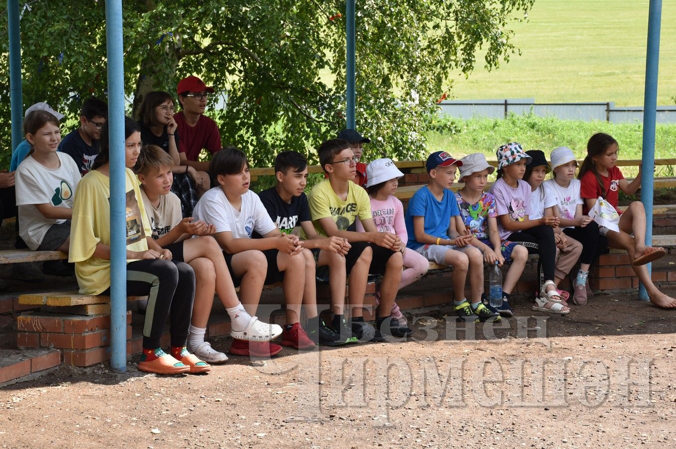 Дети, отдыхающие в лагере " Солнечный", боролись с коррупцией (ФОТОРЕПОРТАЖ)