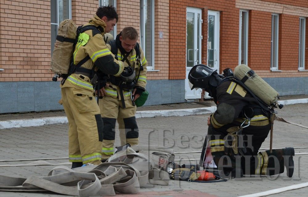 В Черемшане прошли учения по пожарной безопасности (ФОТОРЕПОРТАЖ)