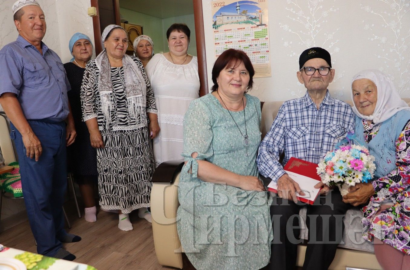 Жителю Нижней Каменки Гумеру Сулейманову исполнилось 90 лет (ФОТОРЕПОРТАЖ)