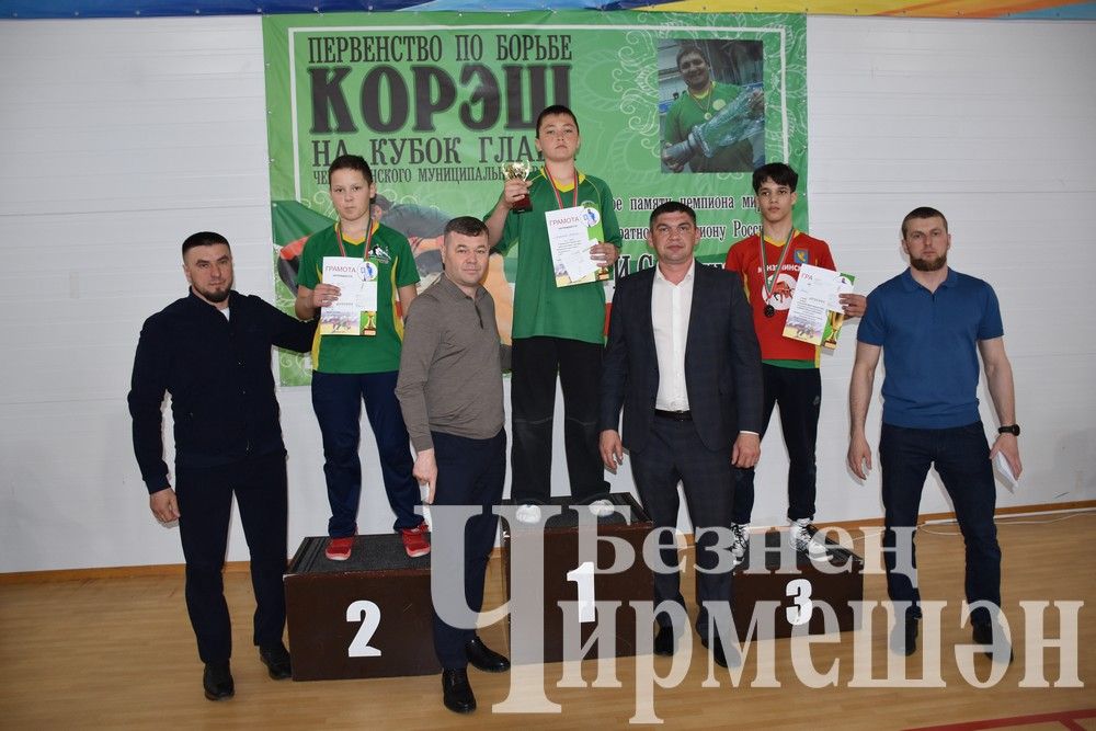 В Черемшане на турнире по борьбе в память об Ильясе Галимове приняли участие более 150 юных спортсменов (ФОТОРЕПОРТАЖ)