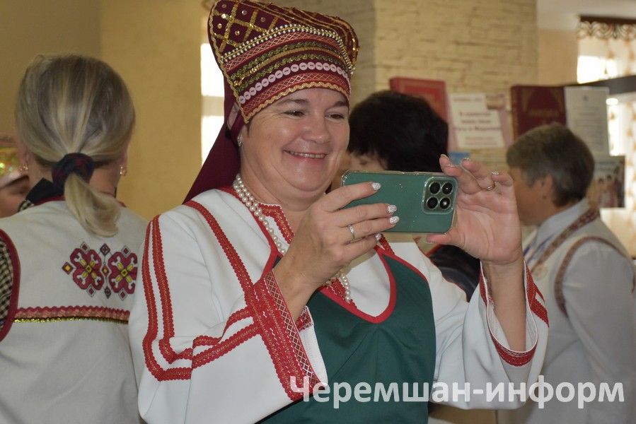В Черемшане прошел республиканский форум мордовской молодежи "Вастома" (ФОТОРЕПОРТАЖ)