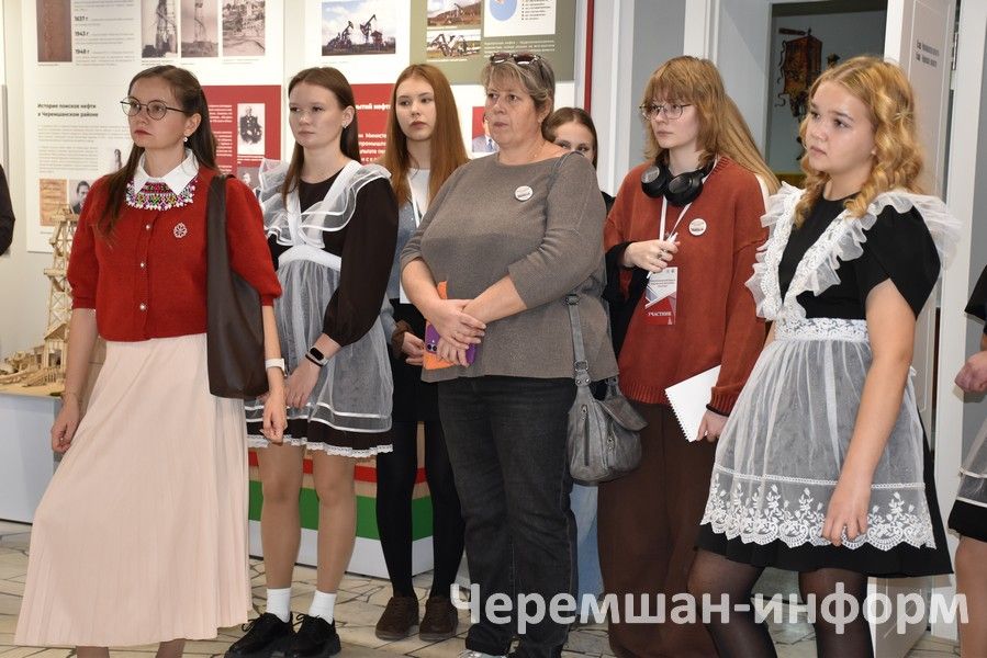 В Черемшане прошел республиканский форум мордовской молодежи "Вастома" (ФОТОРЕПОРТАЖ)