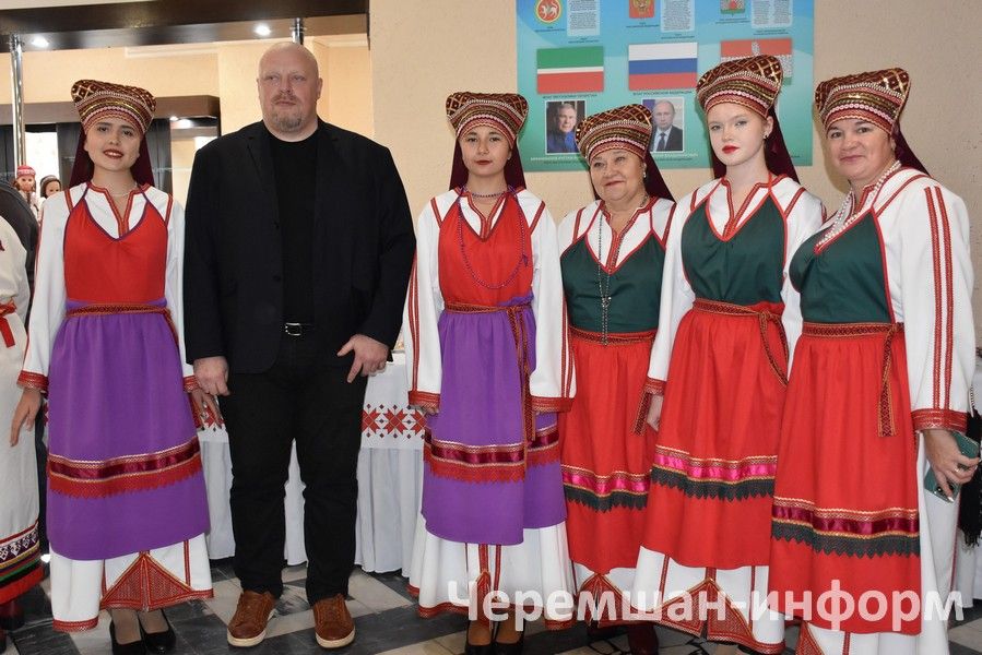 В Черемшане прошел республиканский форум мордовской молодежи "Вастома" (ФОТОРЕПОРТАЖ)