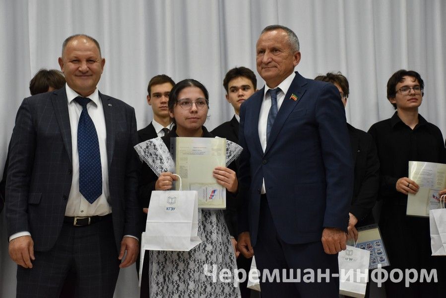 В Черемшанском районе вручили свидетельства выпускникам “Энергокласса”