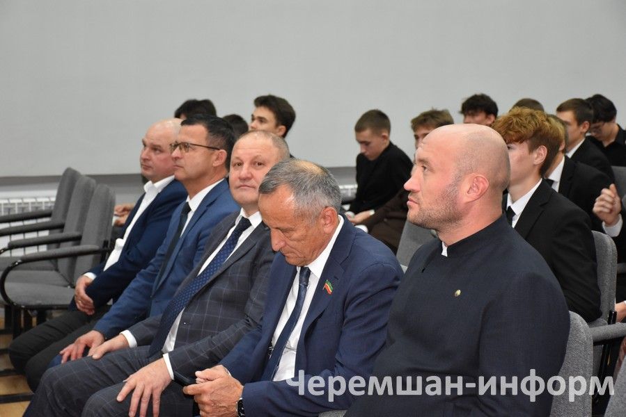 В Черемшанском районе вручили свидетельства выпускникам “Энергокласса”
