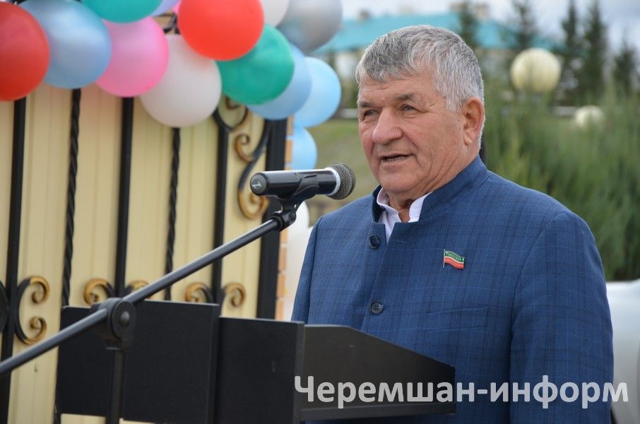 Двойной праздник в Черемшане: тепло души и новые дороги (ФОТОРЕПОРТАЖ)