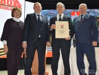 Район башлыгы һәм Казан кунагы Чирмешән ветераннарын бүләкләде