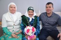 Лашманнан 90 яшьлек Оркыя әби һинд кинолары яраткан