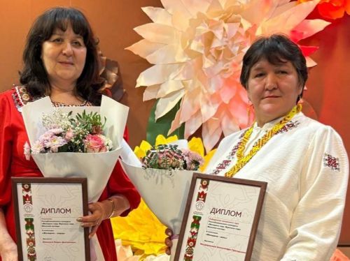 Чирмешәнлеләр “Ел хатын-кызы...” республика бәйгесенең зона турында катнаштылар