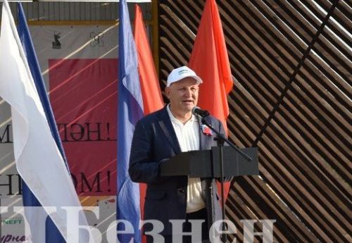 Чирмешән районы башлыгы Рамил Айбатовның Россия көне белән котлавы