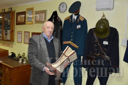 Чирмешән районы эчке эшләр бүлеге музеенда 75 еллык милиция формасы саклана