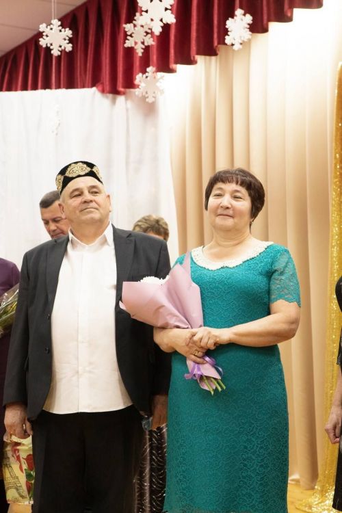 Бәркәтәдә үрнәк гаиләләрне хөрмәтләгәннәр