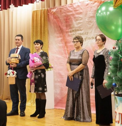 Бәркәтәдә үрнәк гаиләләрне хөрмәтләгәннәр