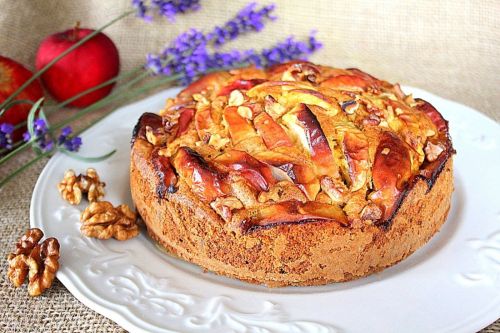 Көзге чәй табынына — кишерле-алмалы пирог!