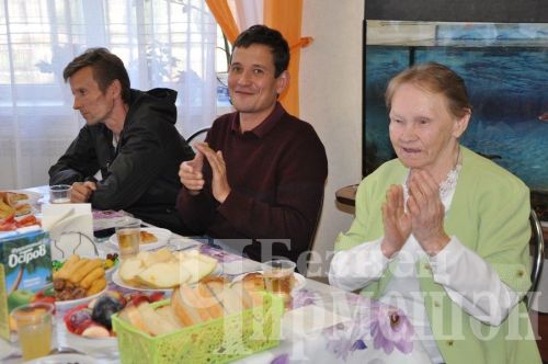 Чирмешәннең өлкәннәр һәм инвалидлар йорт-интернатында яшәүчеләрне бәйрәм белән котладылар