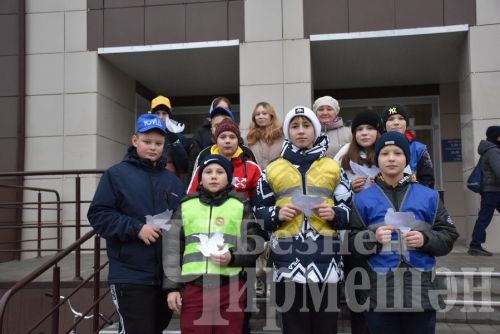 Чирмешәндә юл-транспорт һәлакәтләре корбаннарын искә алдылар