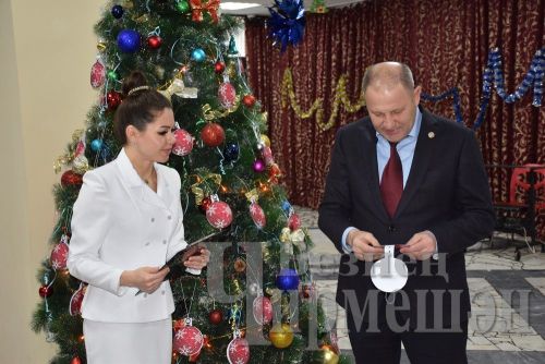 Чирмешәндә “Теләкләр чыршысы” хәйрия акциясе оештырдылар