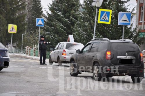 Чирмешәндәге “Тонель”дә утыздан күбрәк машина йөртүче тикшерелгән