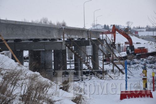 Зур Чирмешән елгасы аша төзелүче күперне быел җәй кулланышка тапшырырга ниятлиләр