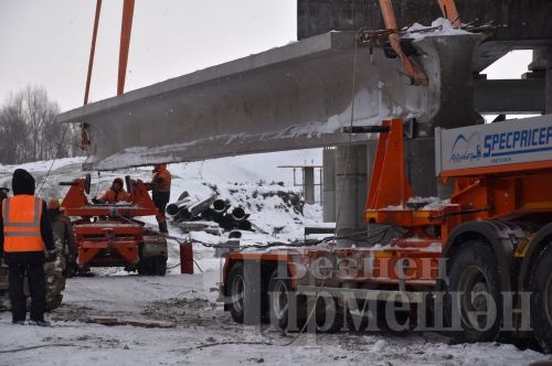 Зур Чирмешән елгасы аша төзелүче күперне быел җәй кулланышка тапшырырга ниятлиләр