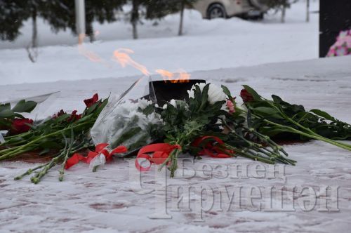 Чирмешәндә Ватанны саклаучылар көне уңаеннан митинг узды