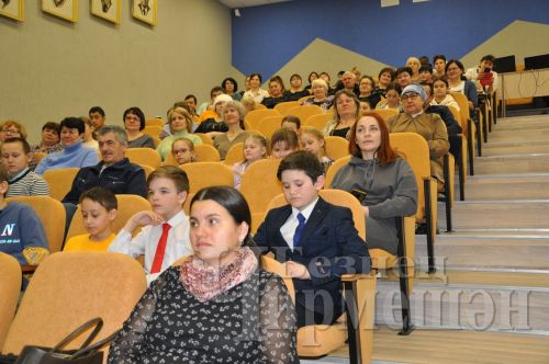 Чирмешәнлеләрне үзенчәлекле балалар белән эшләргә өйрәттеләр