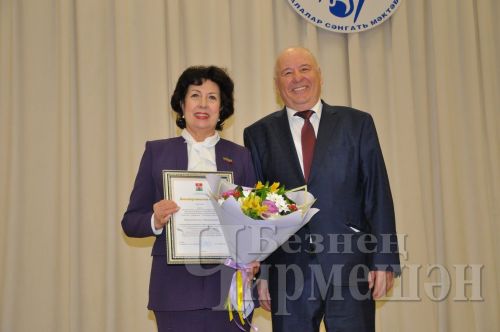 Чирмешәнлеләрне үзенчәлекле балалар белән эшләргә өйрәттеләр