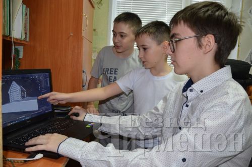 Лашманнан Төхфәтуллиннар өч  малайдан соң кыз көткән