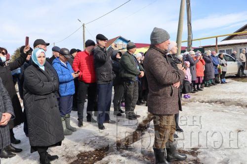 Махсус хәрби операциядә һәлак булган солдатны Утыз Имәндә җирләделәр