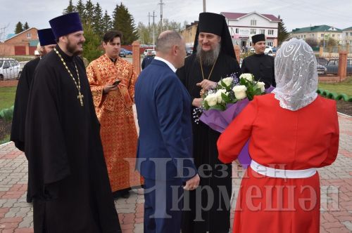 Чирмешәнгә Чистай һәм Түбән Кама епискобы Пахомий килде