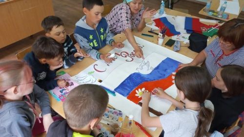 По случаю Дня России Черемшанская молодежь вышла на велопробег