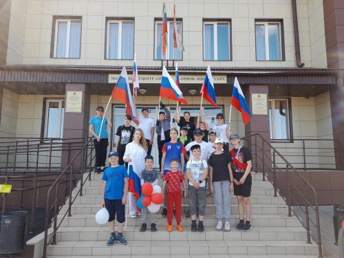 По случаю Дня России Черемшанская молодежь вышла на велопробег