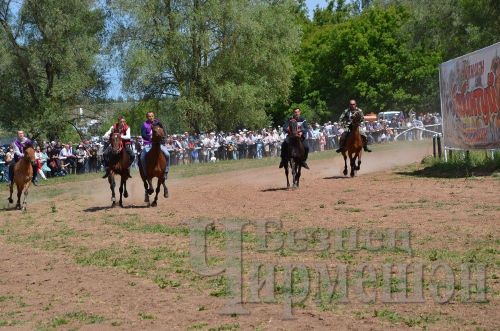 Чирмешән Сабан туенда атларда да, мотоблокларда да узыштылар