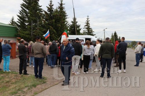 Чирмешән районыннан тагын 8 егетне армиягә озаттылар