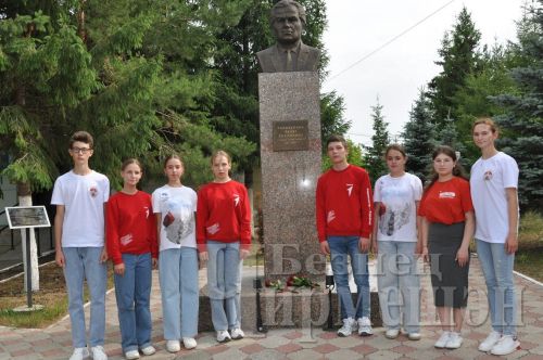 Чирмешәндә ТАССРның элеккеге прокуроры Идият Хәмидуллинга бюст ачылды