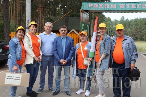 “Безнең Чирмешән” газетасы редакциясе хезмәткәрләре Питрәчтә узган Сабан туенда катнаштылар