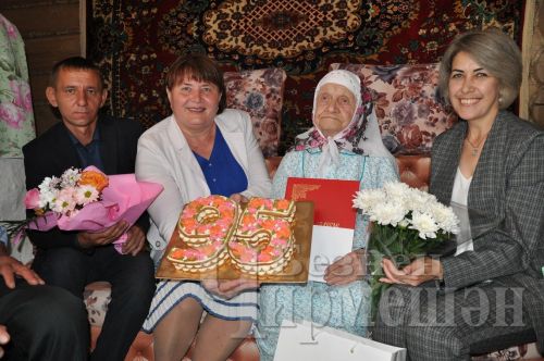 Кара Чишмәдән Фатыйма Әхмәдиевага 95 яшь тулды